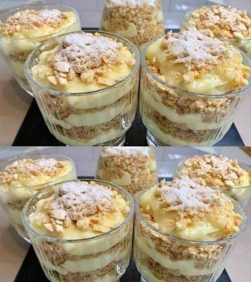 „Napoleon w szklance” — Błyskawiczny deser na leniwe dni, któremu nikt się nie oprze!
